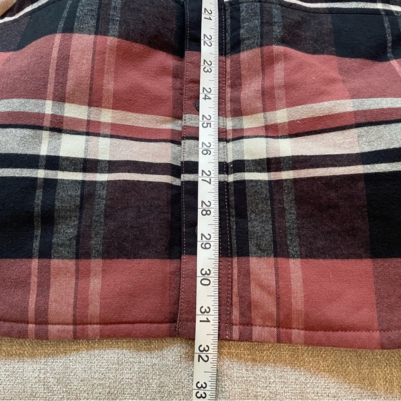 NWT Mountain Hardware Dolorest Insulated Flannel Pockets Autumn Fall Shacket - Picture 13 of 16